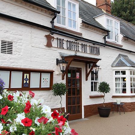 The Coffee Pot Tavern Bed & Breakfast Potterspury Luaran gambar